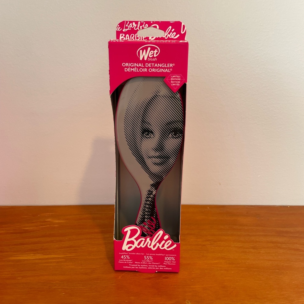 Barbie hair brush